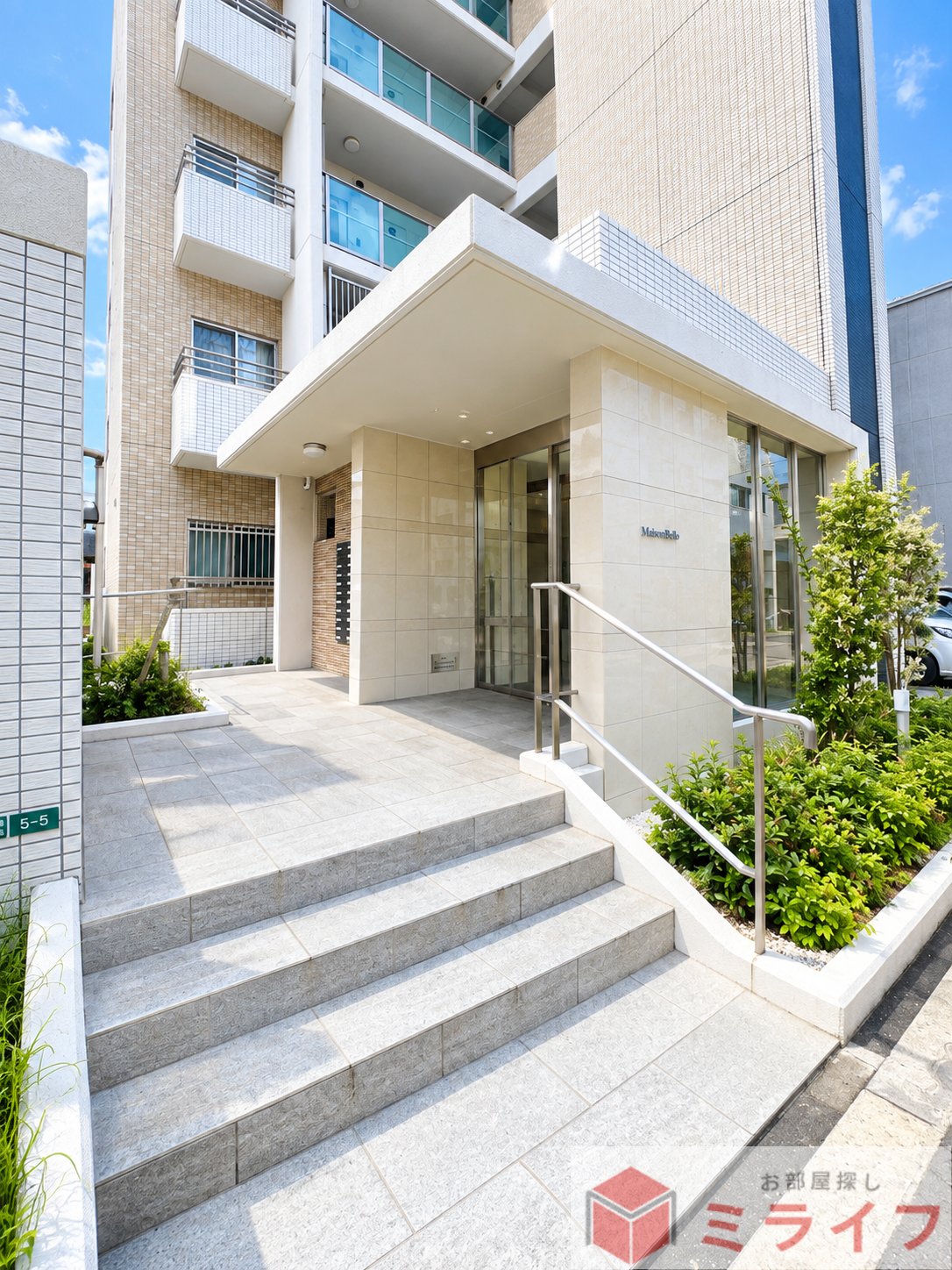 建物エントランス