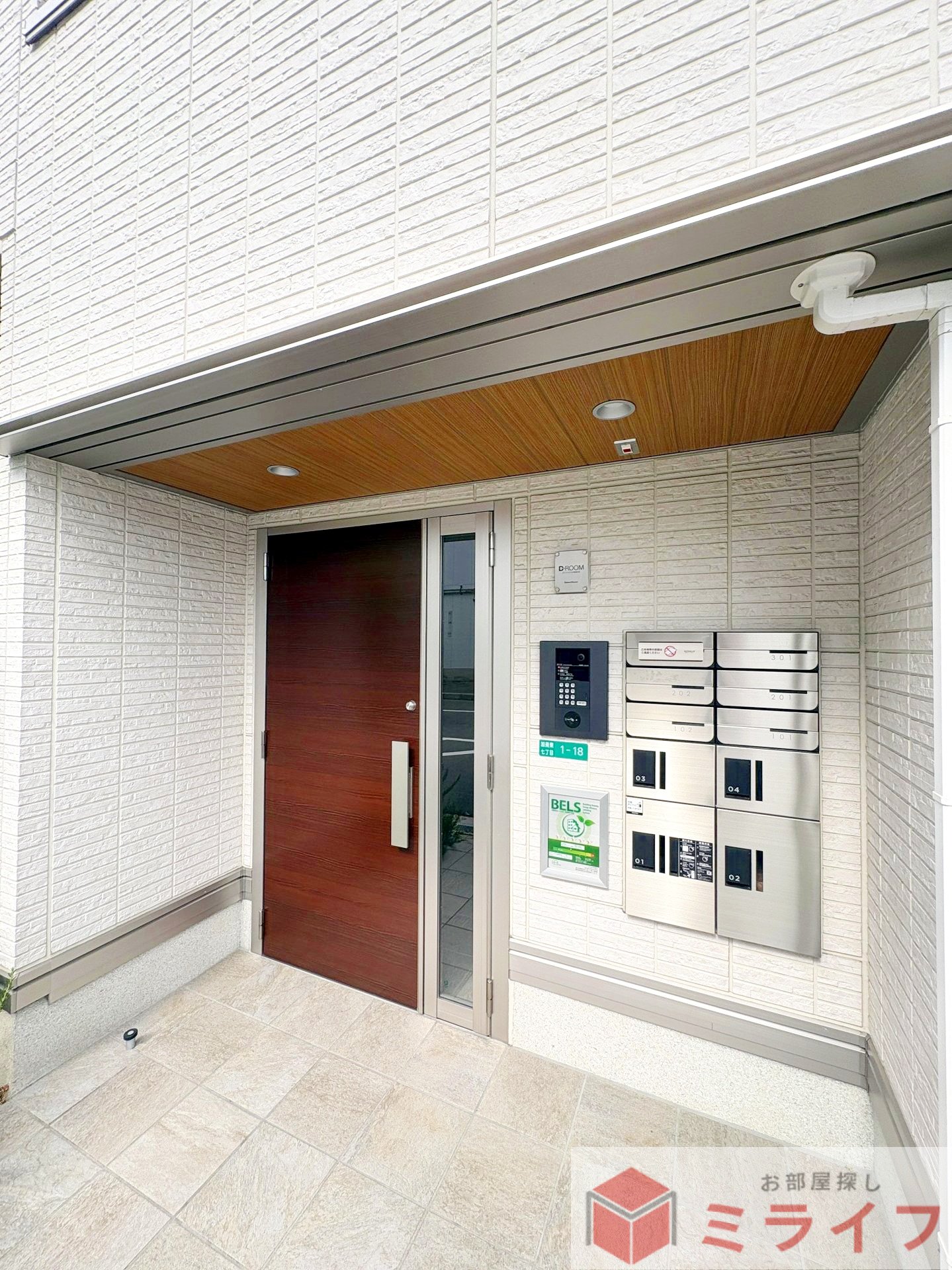 建物エントランス