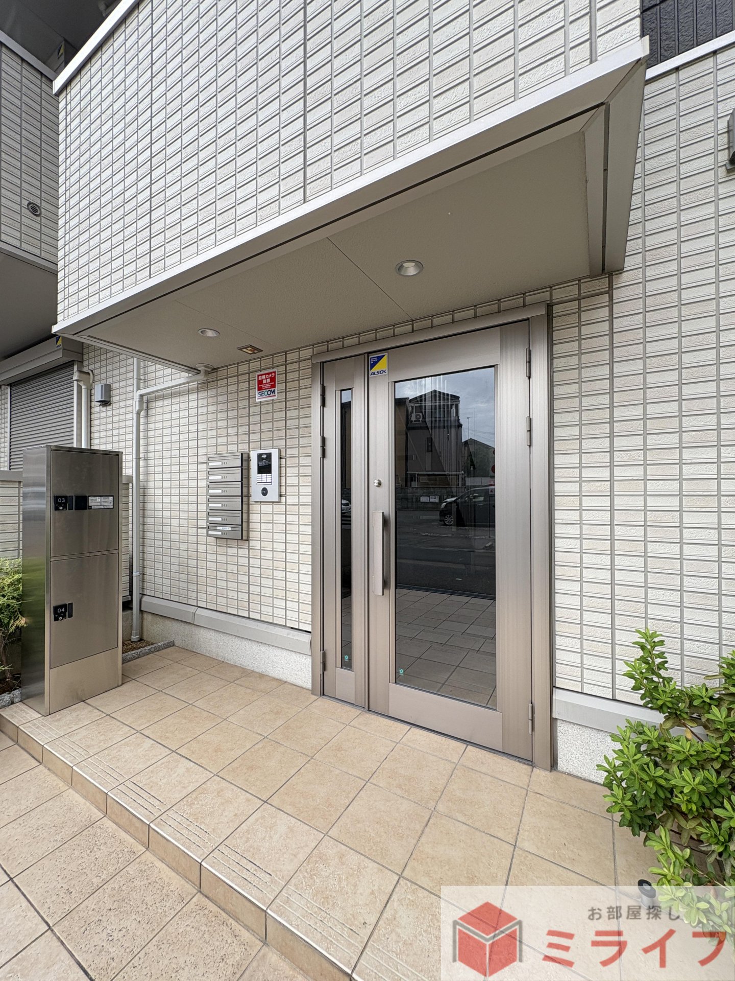 建物エントランス