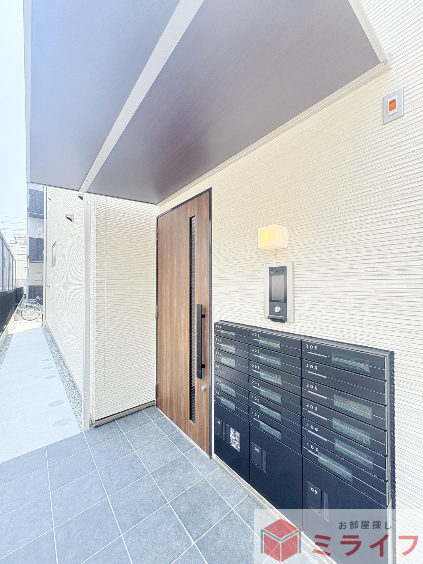 建物エントランス