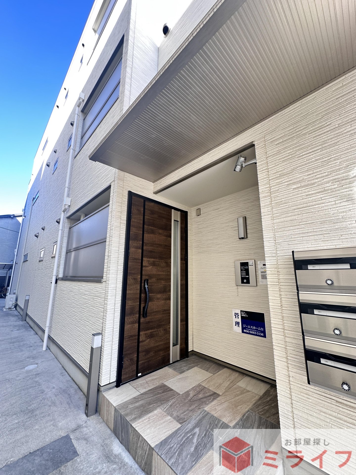 建物エントランス