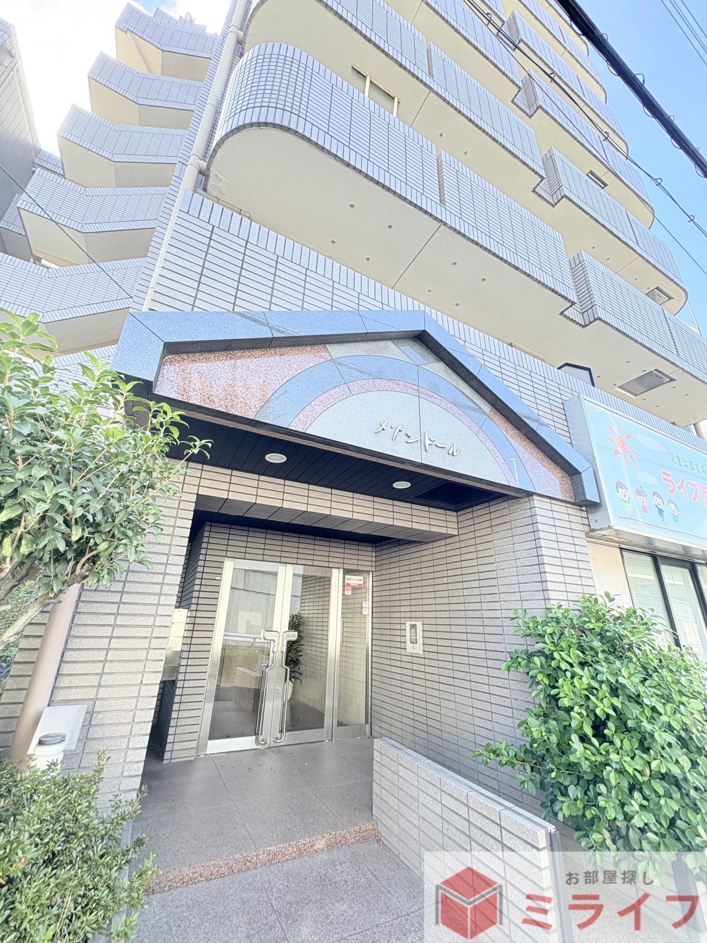 建物エントランス