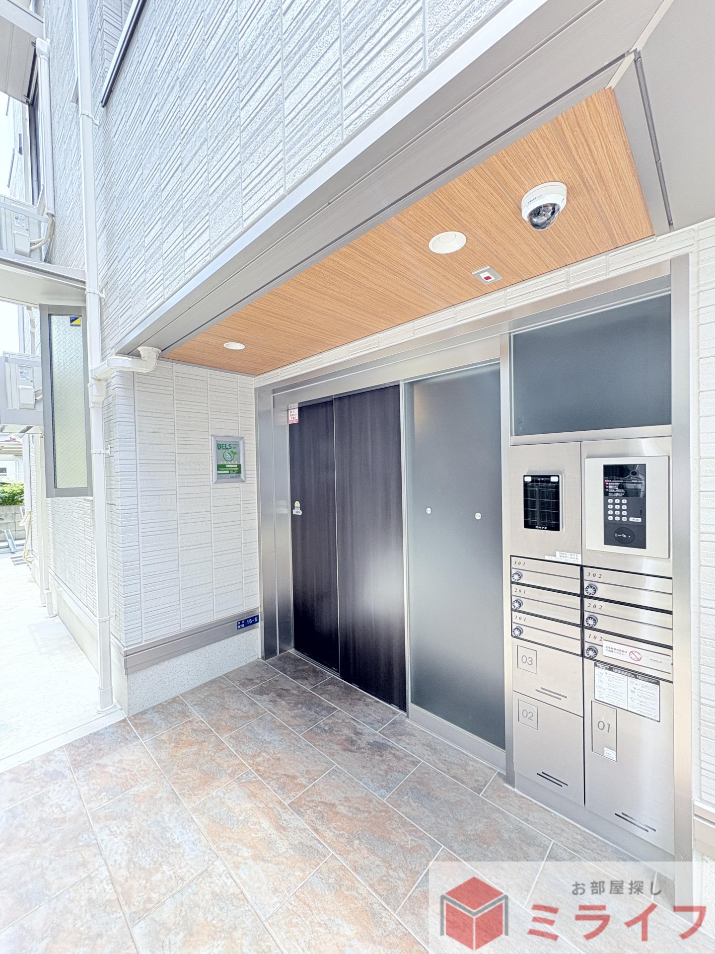 建物エントランス
