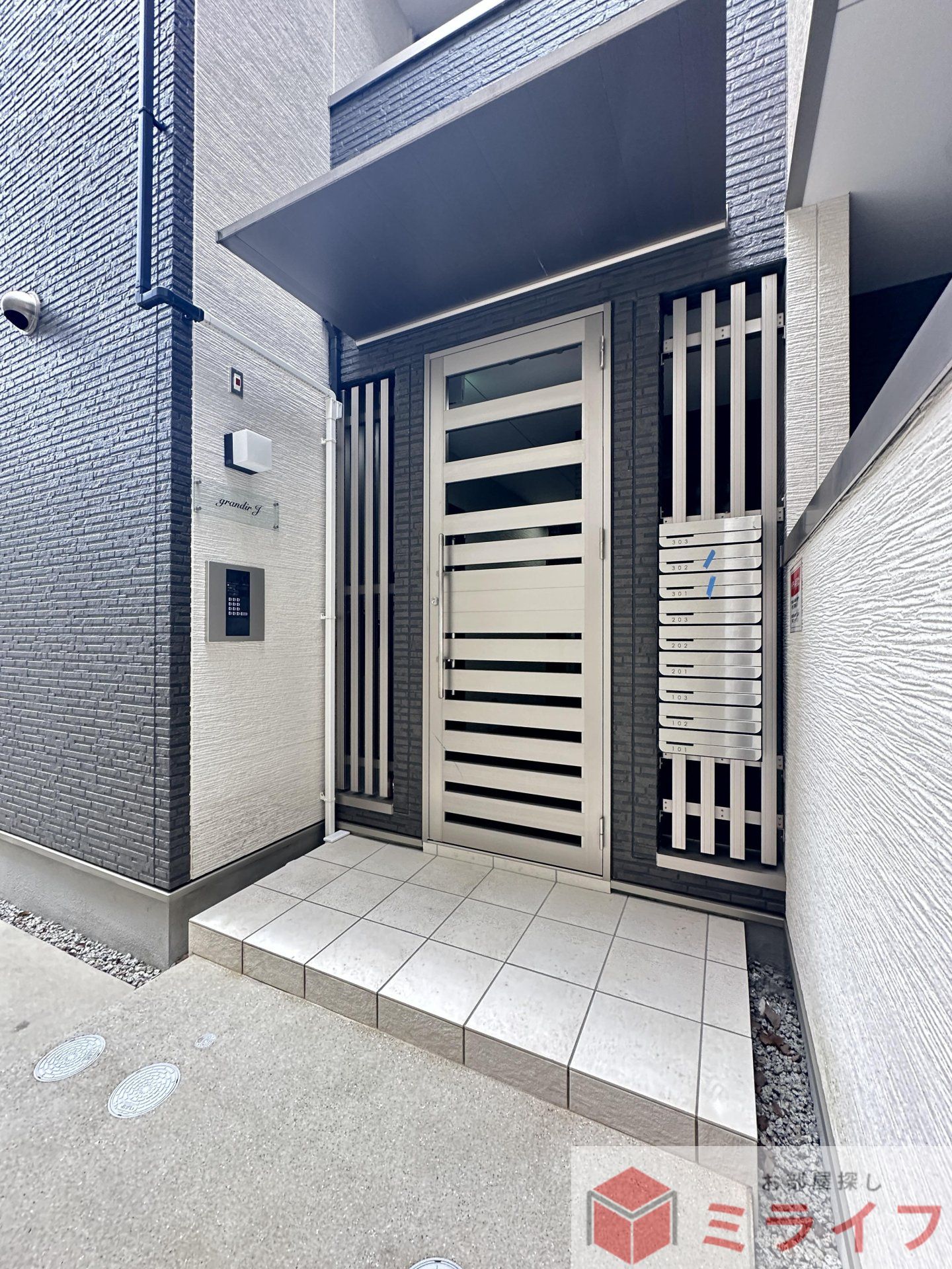 建物エントランス
