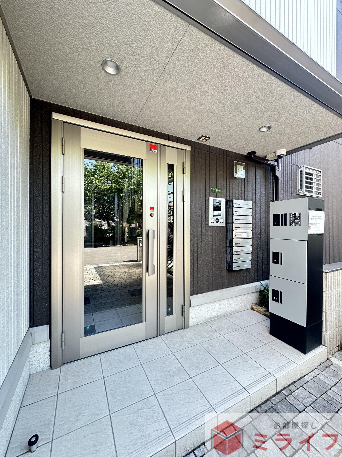 建物エントランス