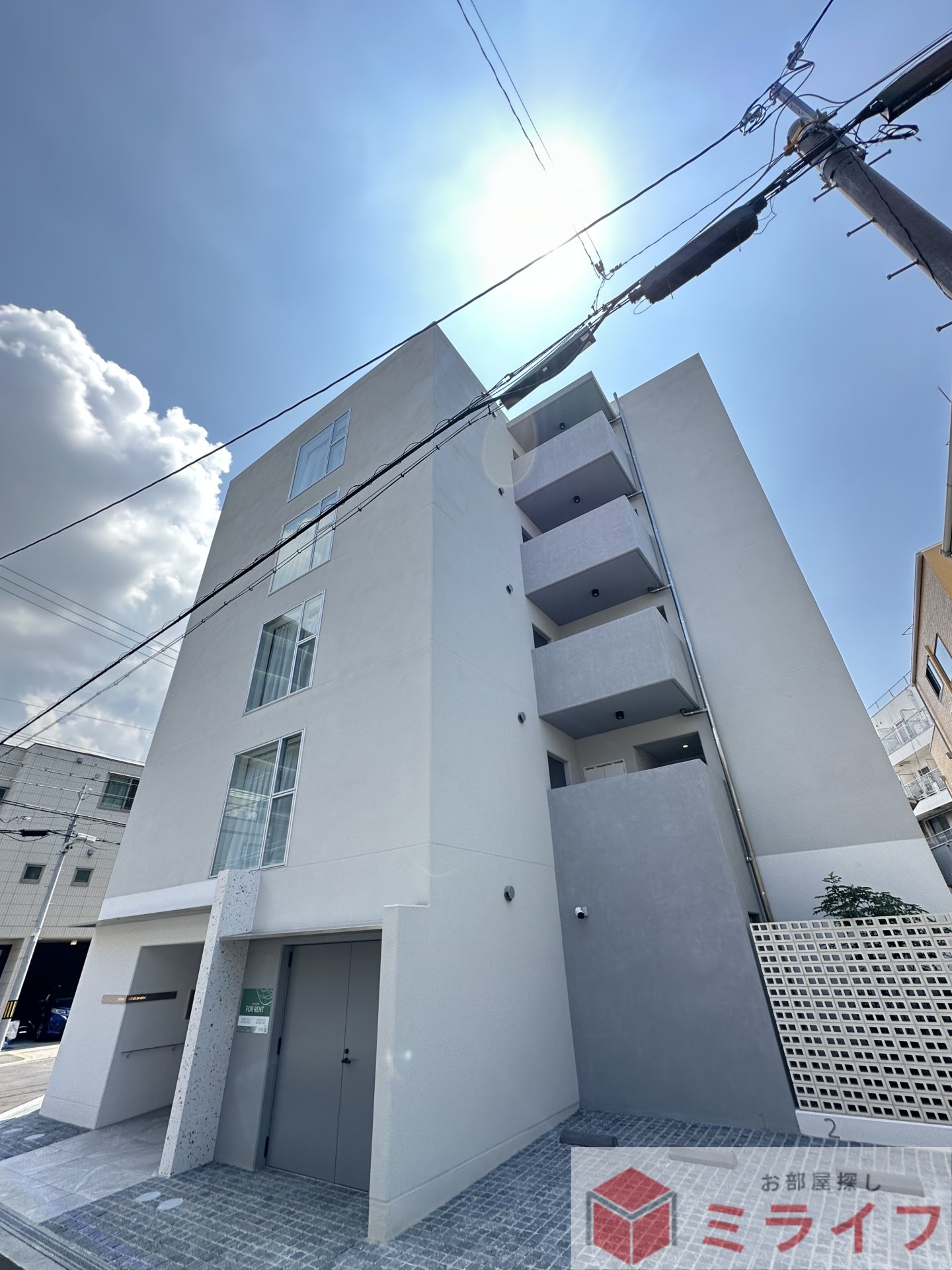 建物エントランス