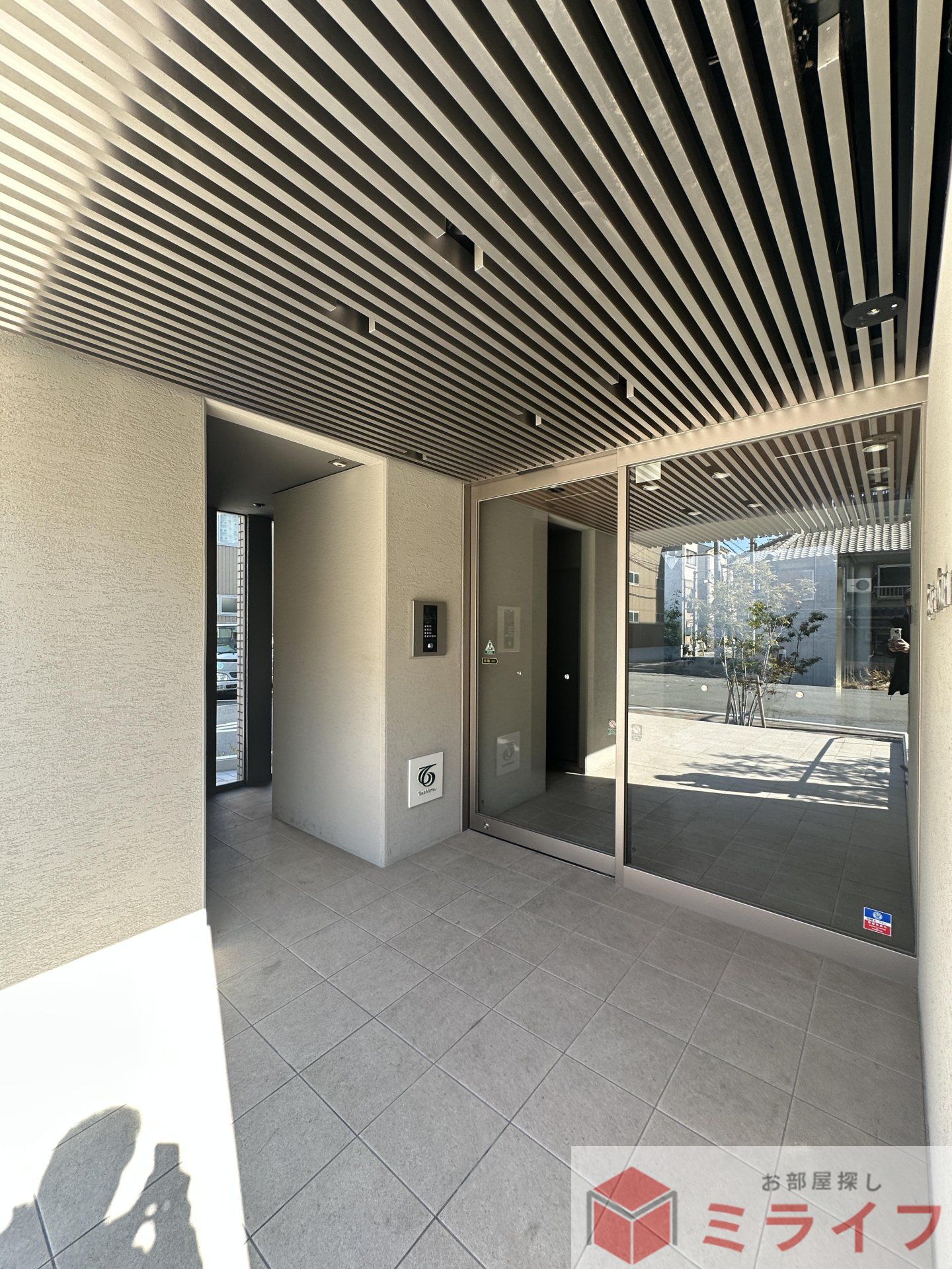 建物エントランス