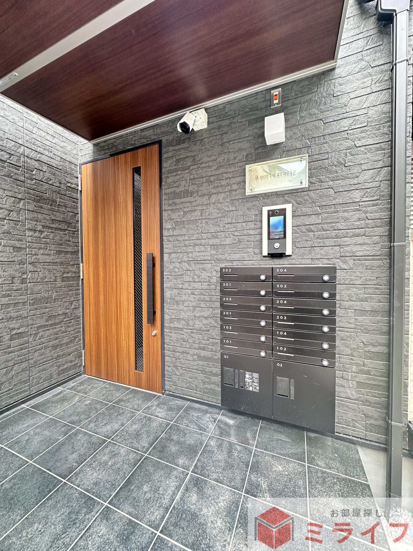 建物エントランス