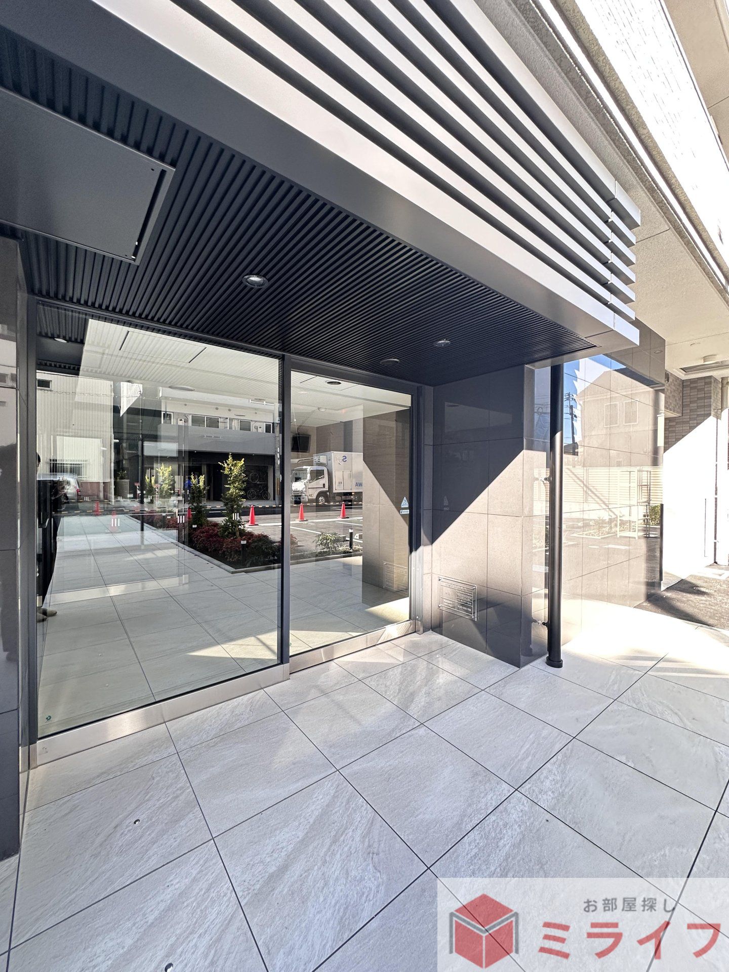 建物エントランス