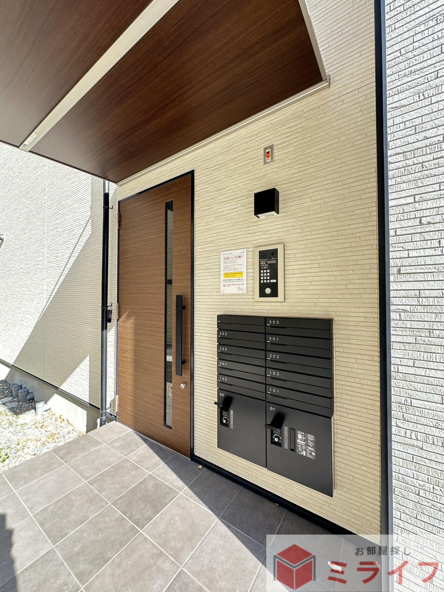 建物エントランス