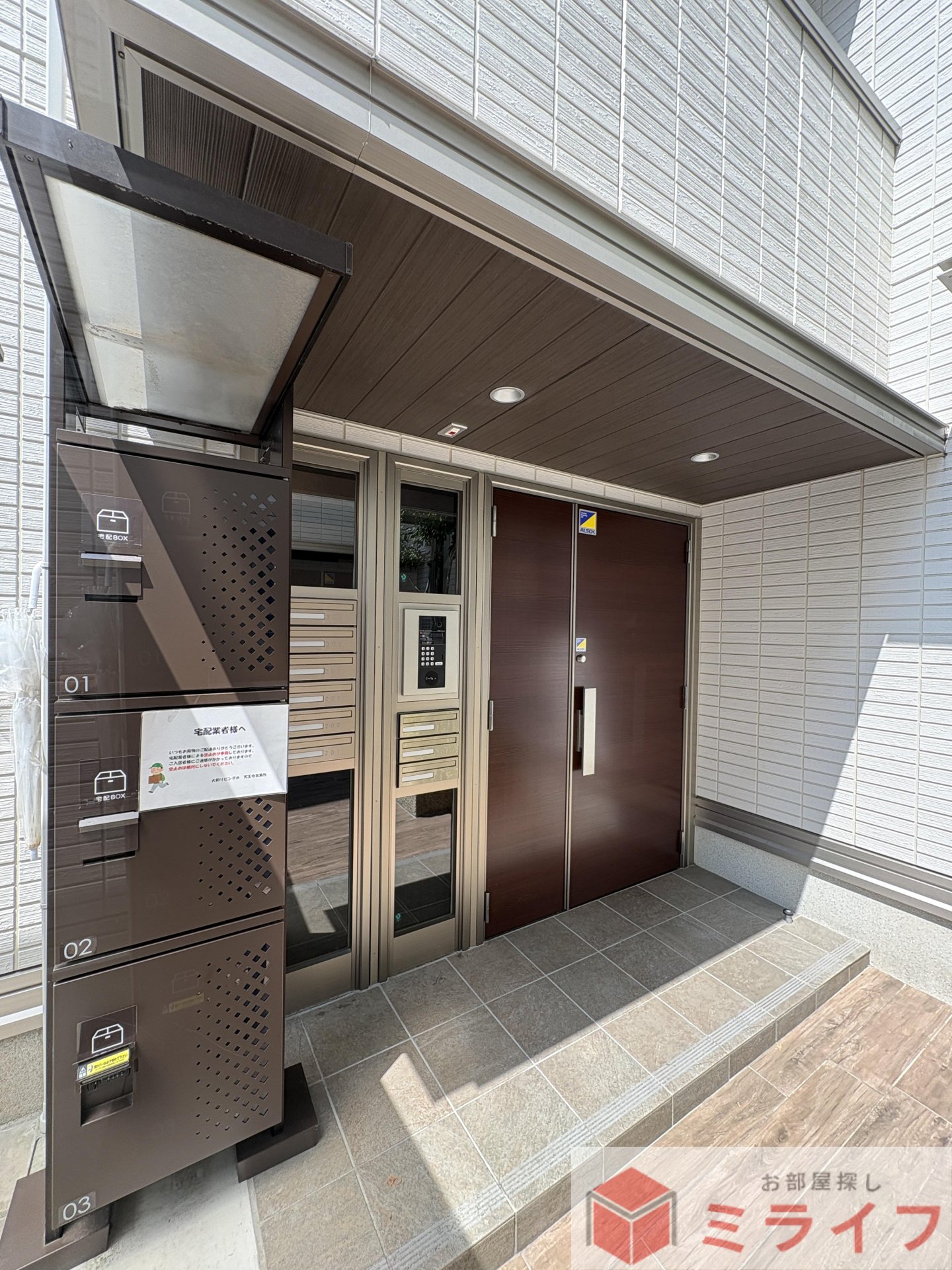 建物エントランス