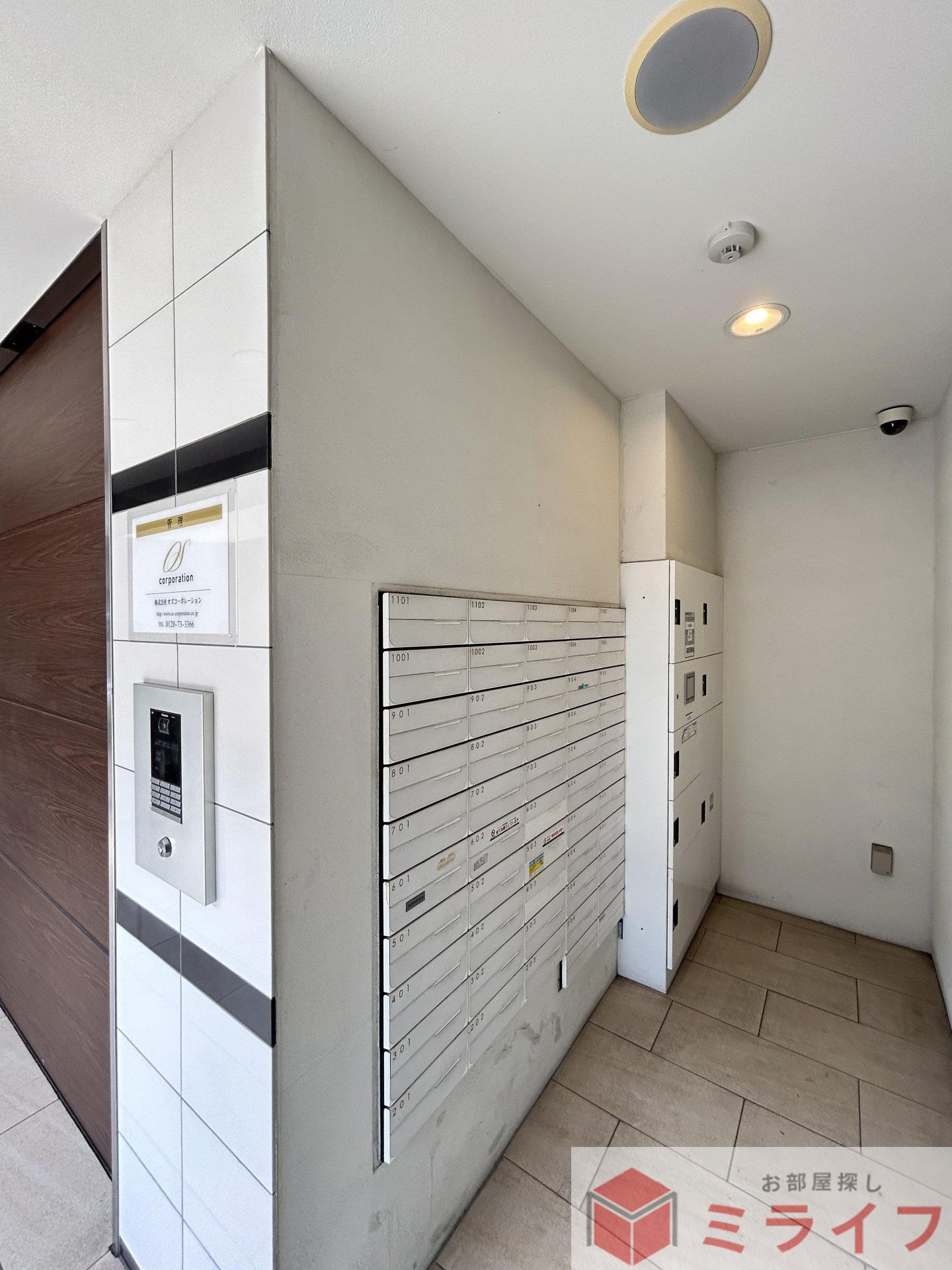 建物エントランス