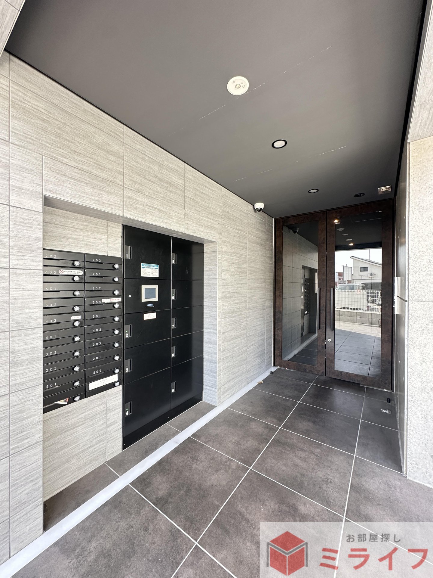 建物エントランス