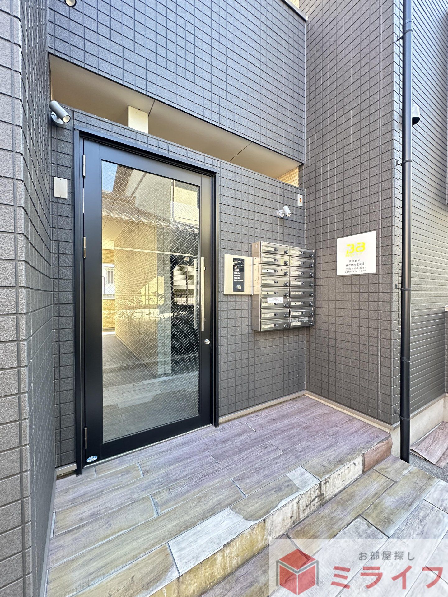 建物エントランス