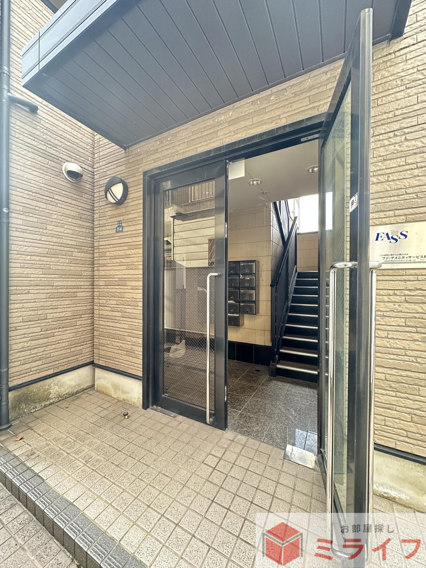 建物エントランス