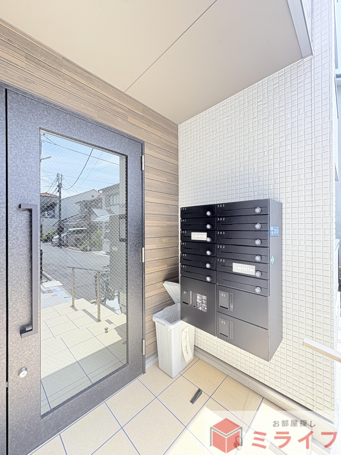 建物エントランス