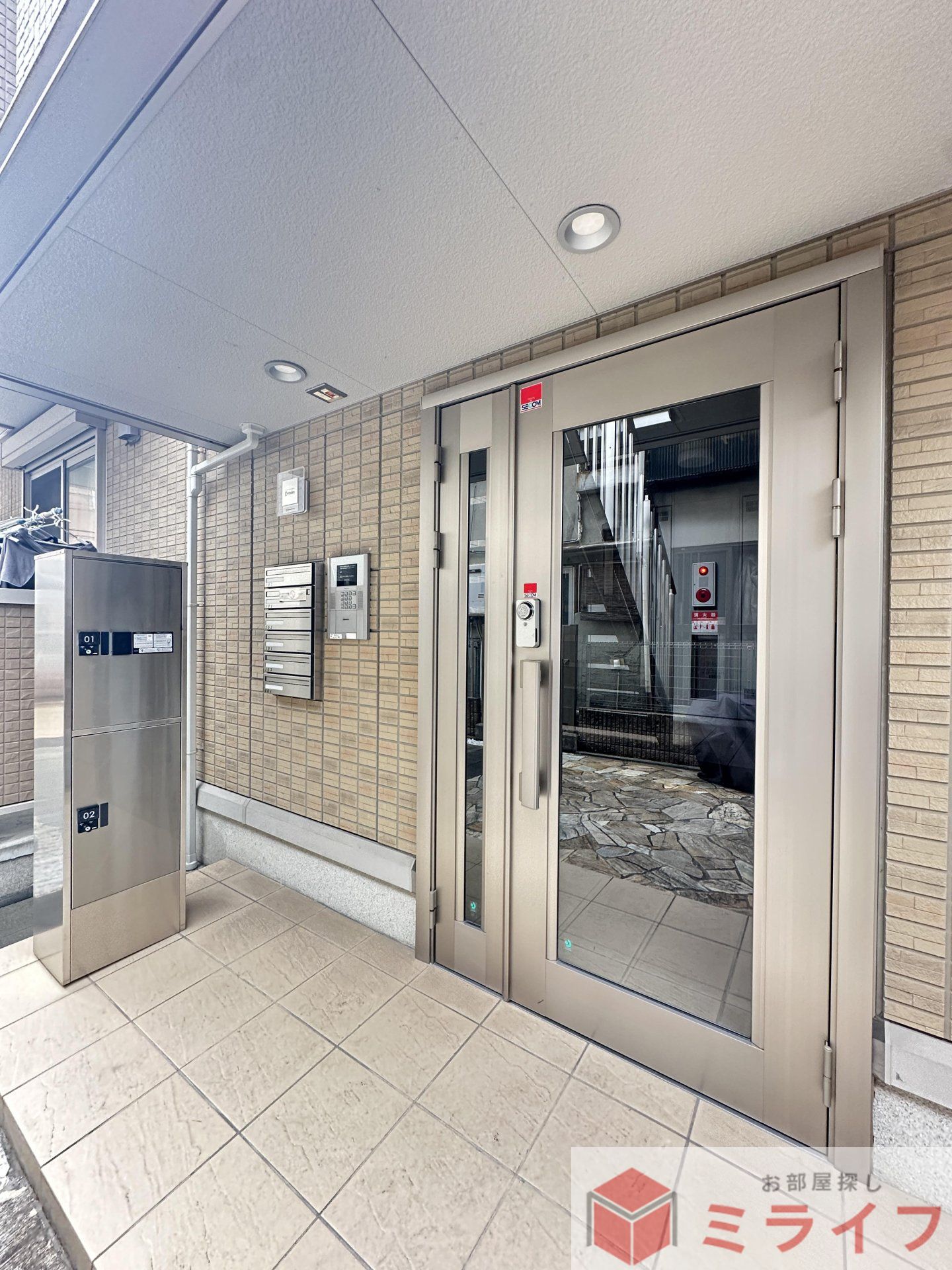 建物エントランス