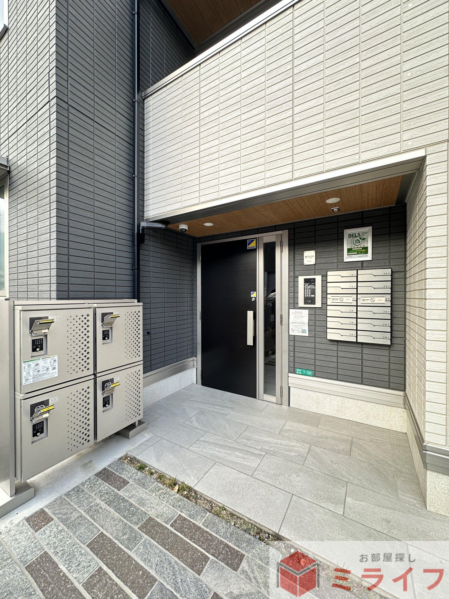 建物エントランス