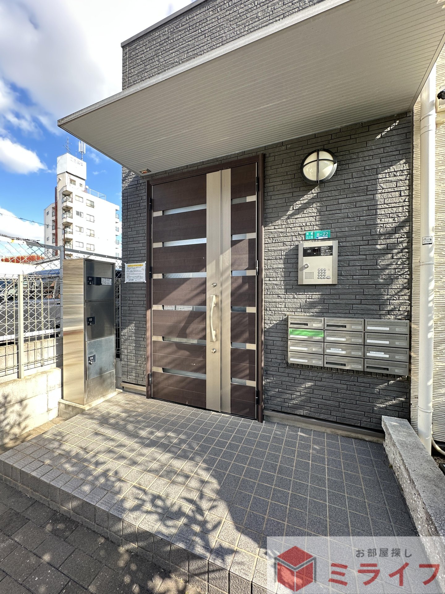 建物エントランス