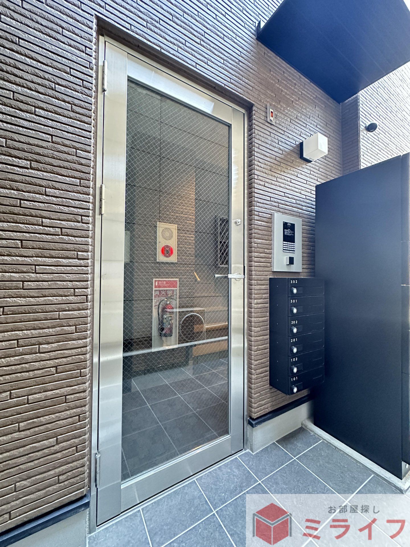 建物エントランス