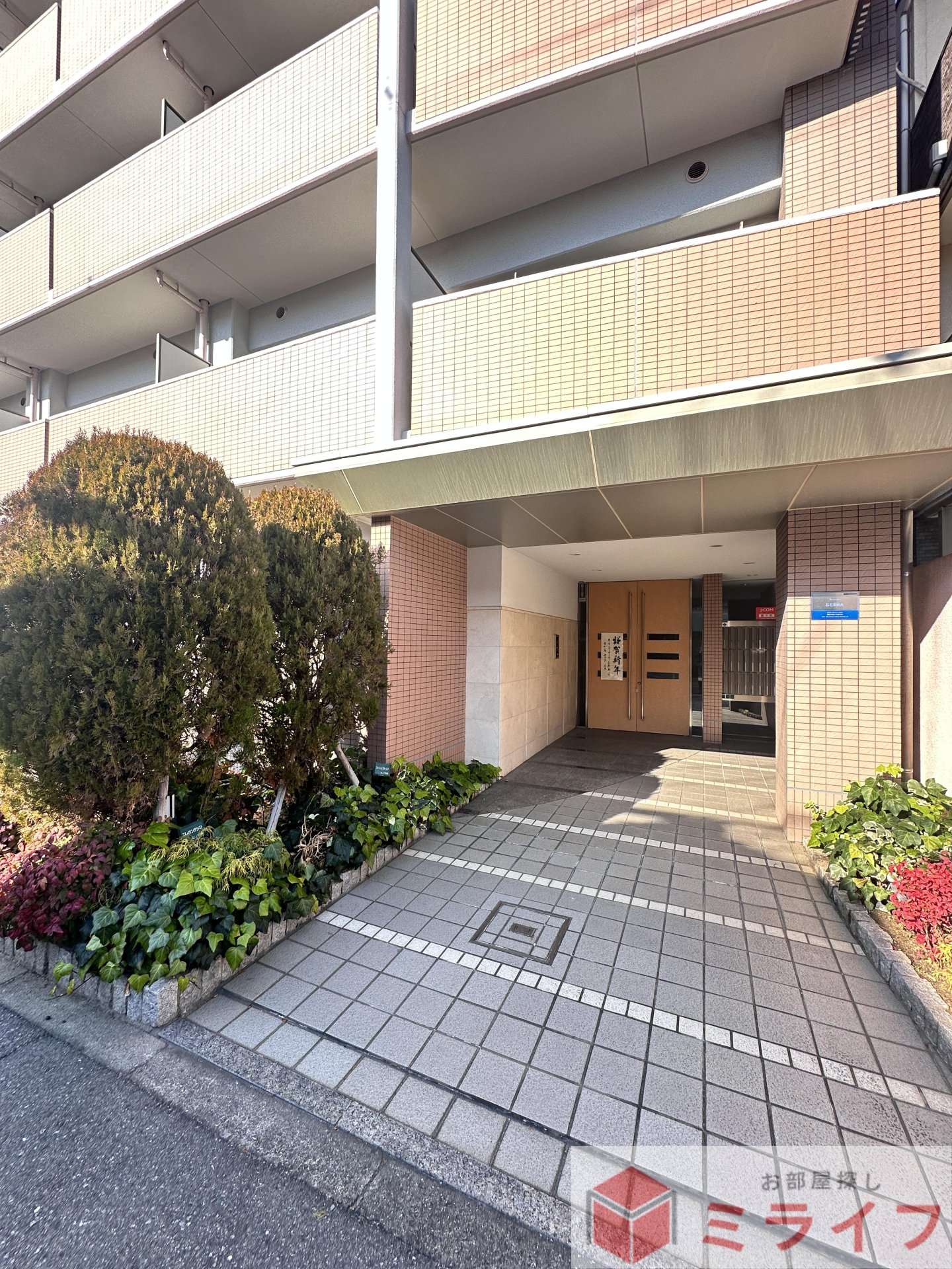 建物エントランス