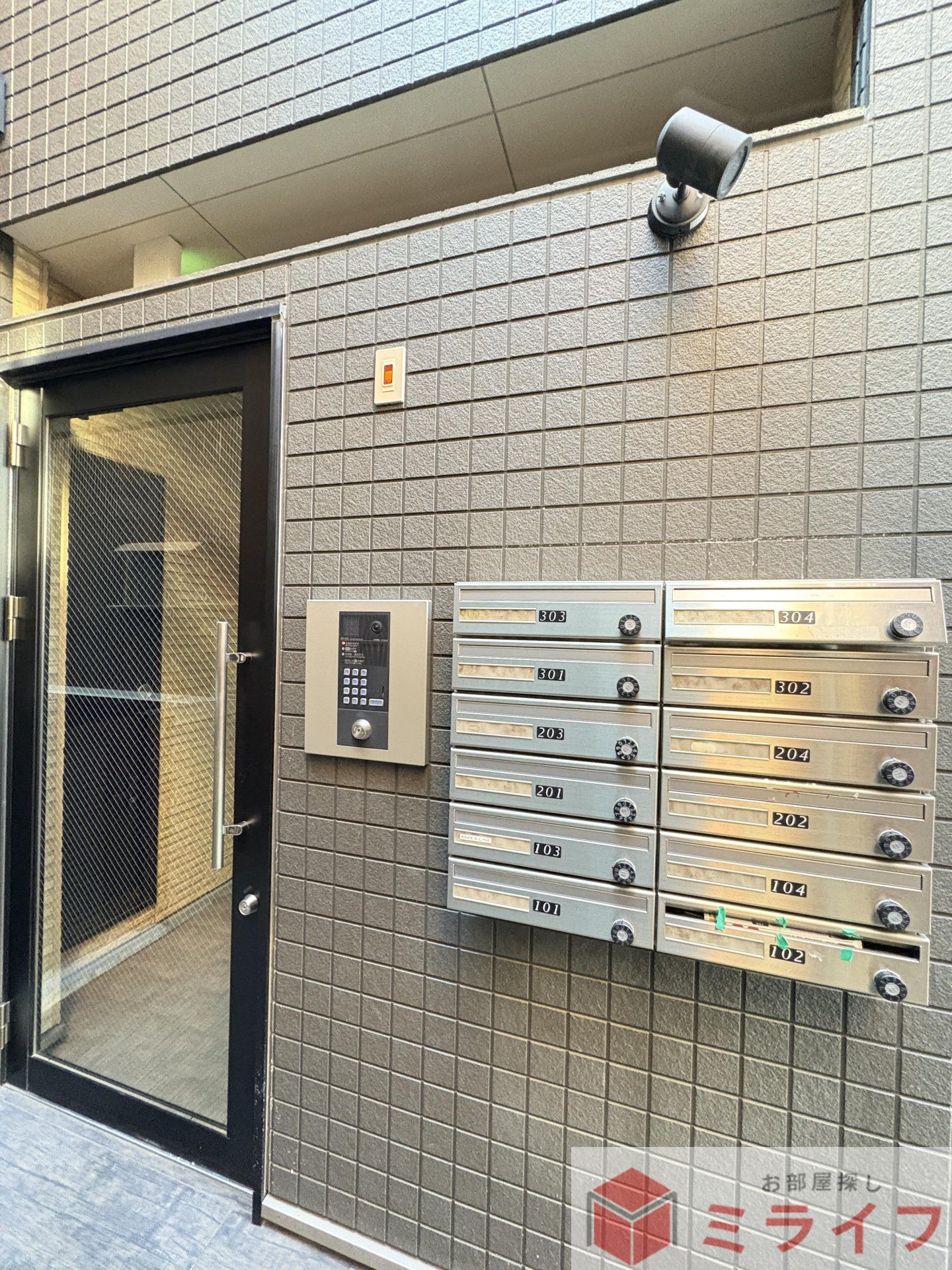 建物エントランス