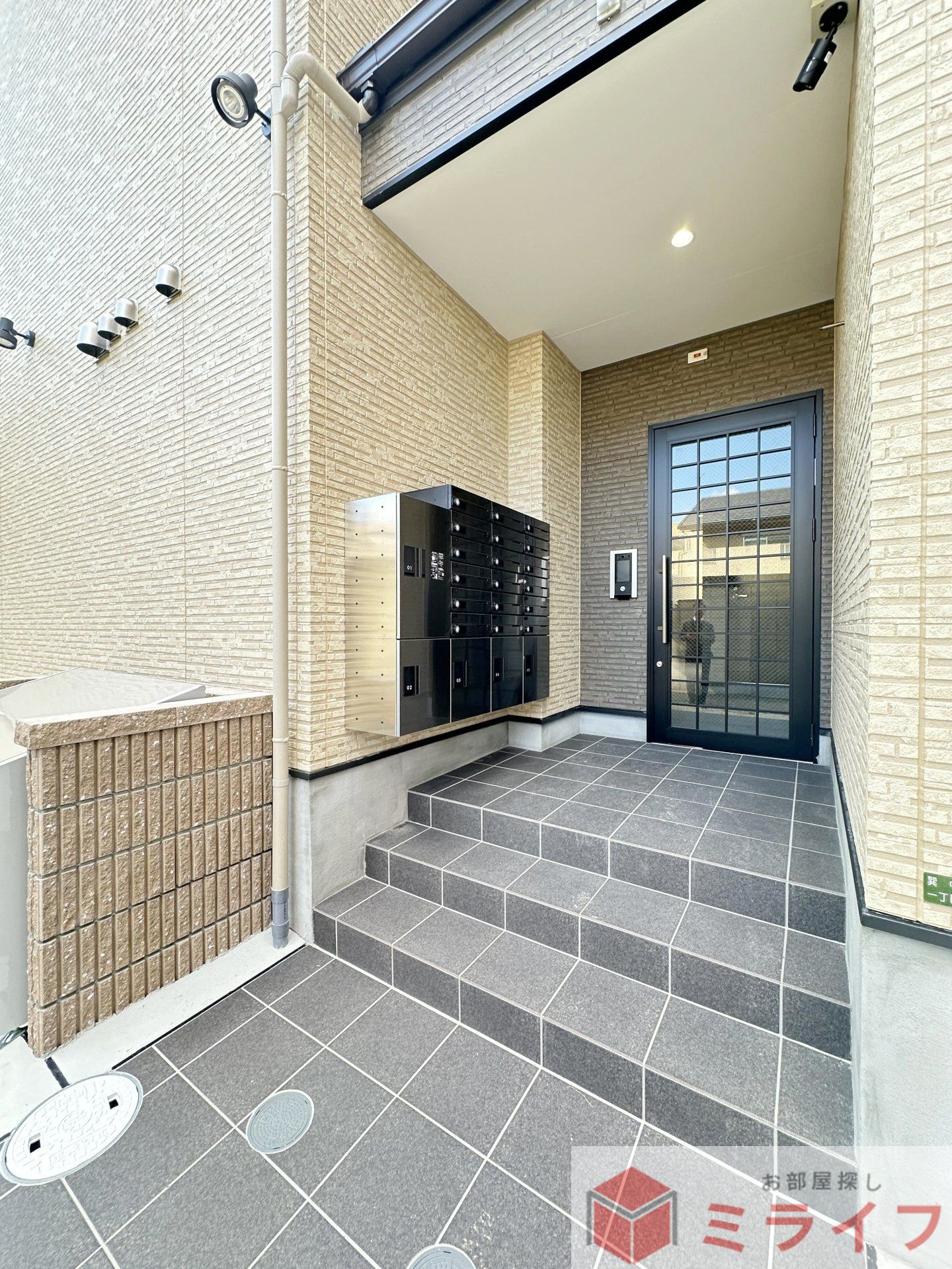 建物エントランス