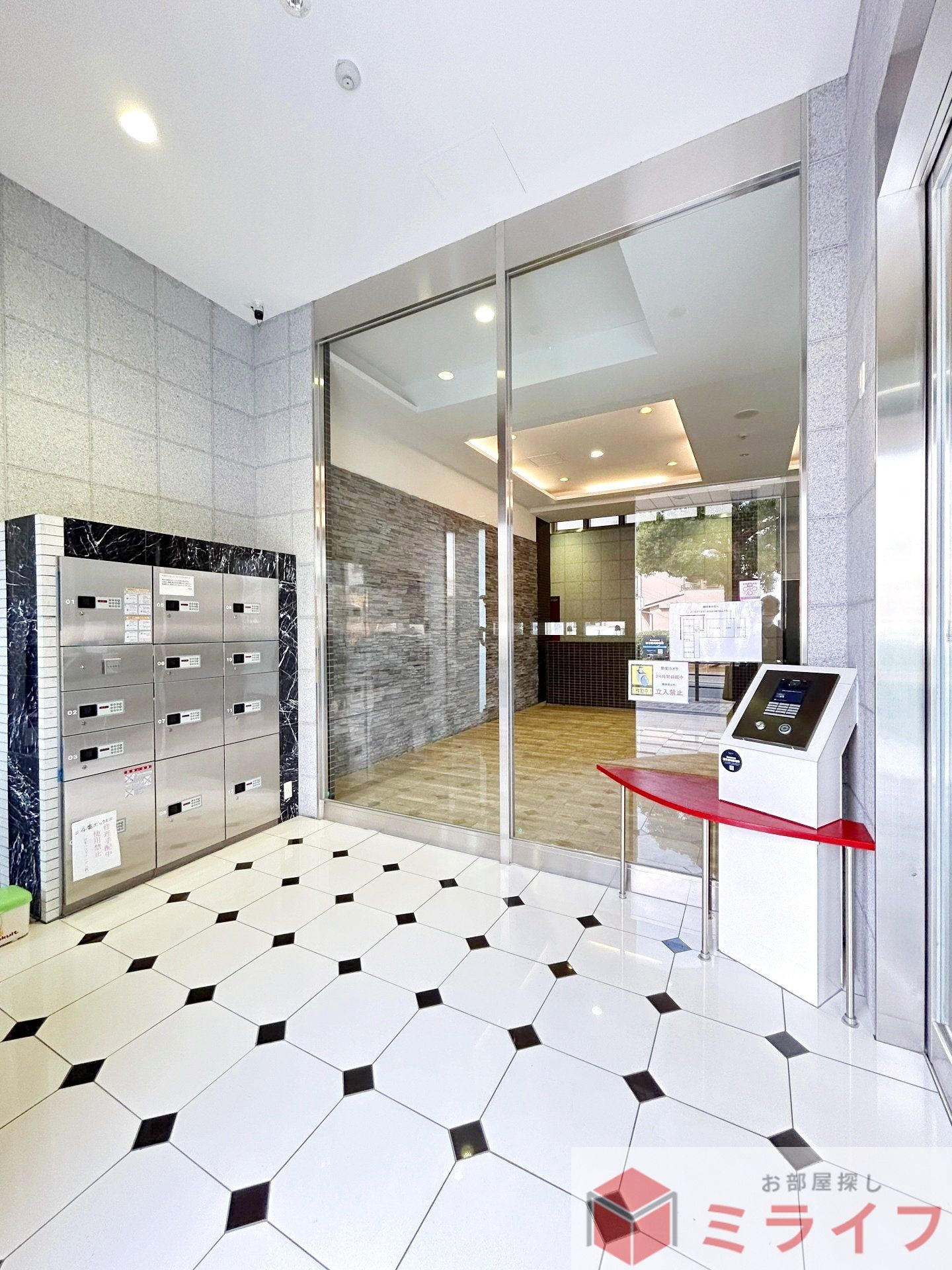 建物エントランス