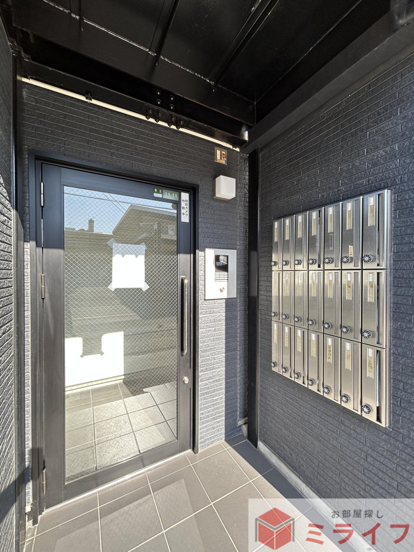 建物エントランス