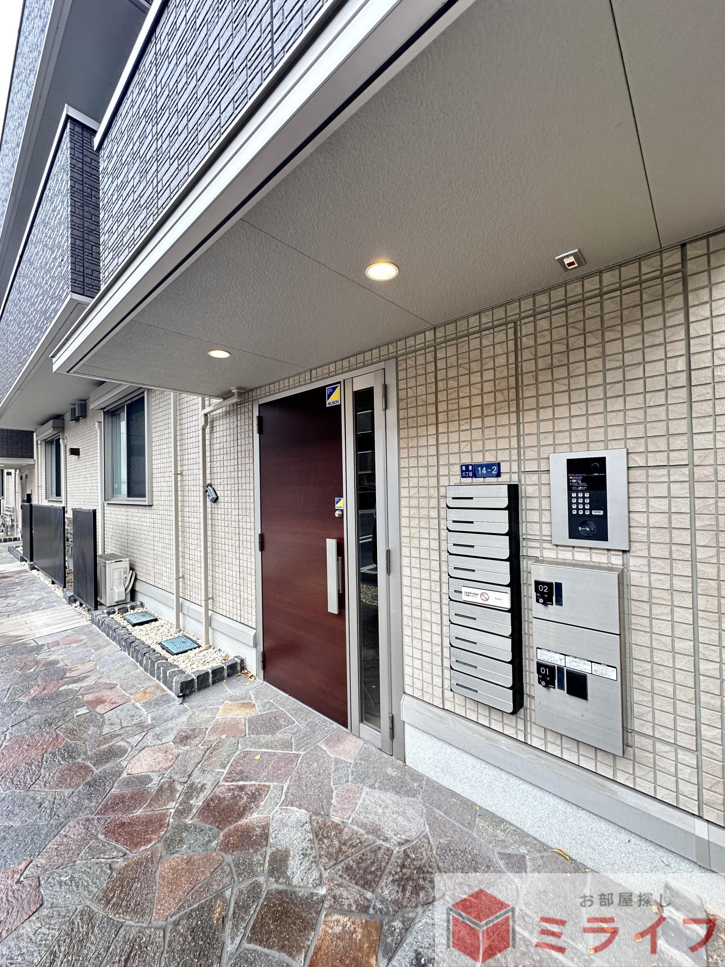 建物エントランス