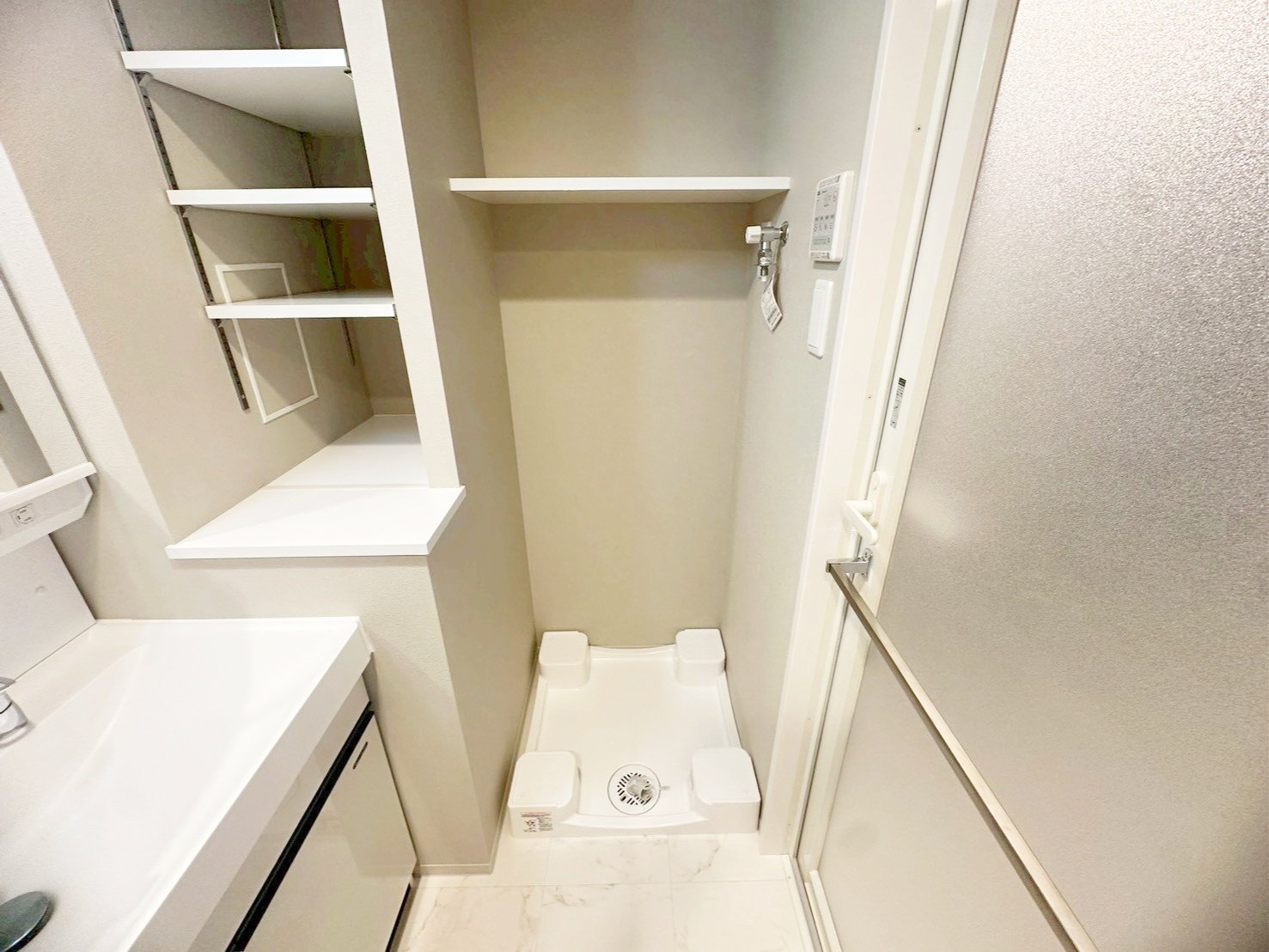 シャワールーム