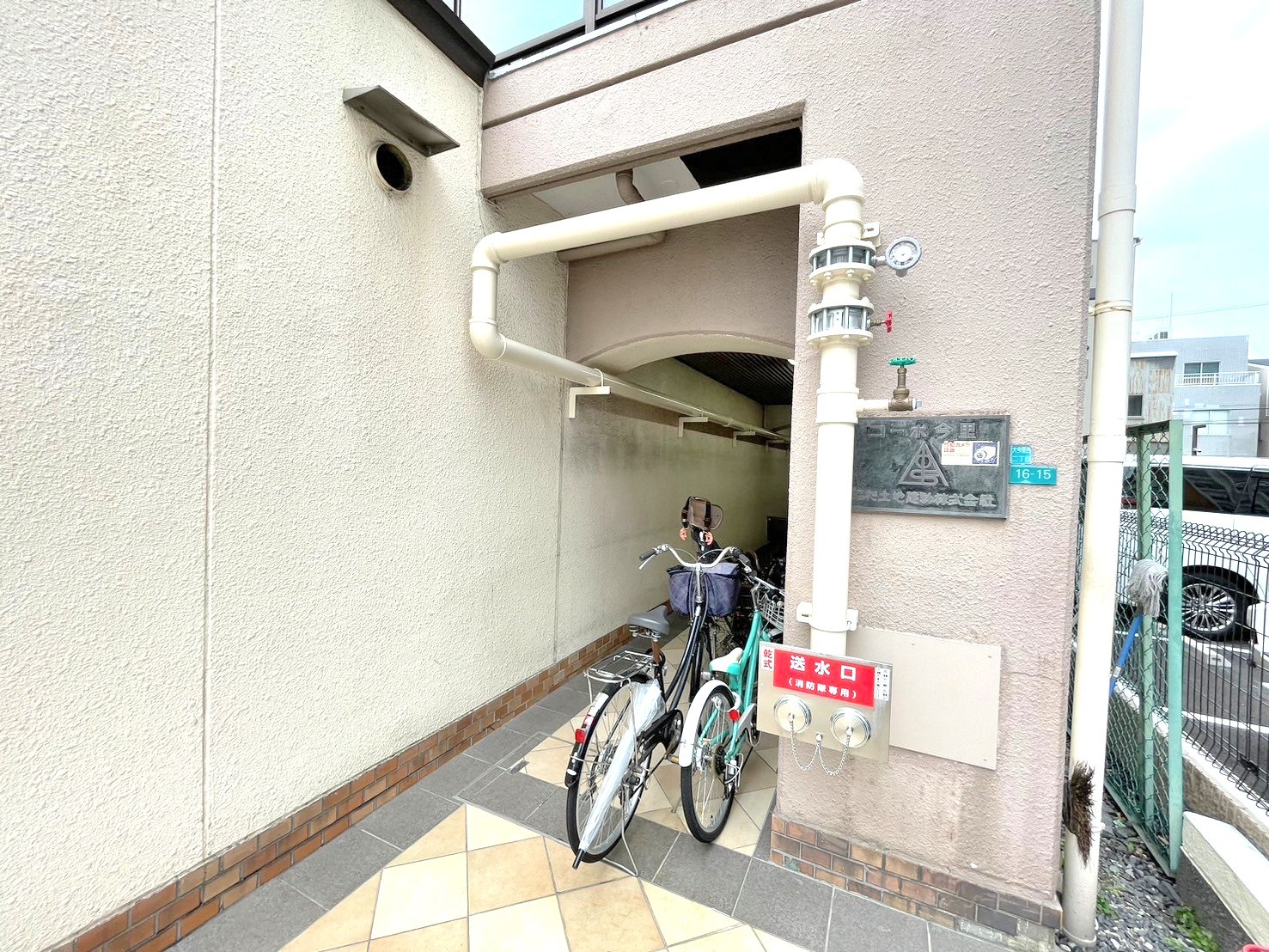 建物エントランス