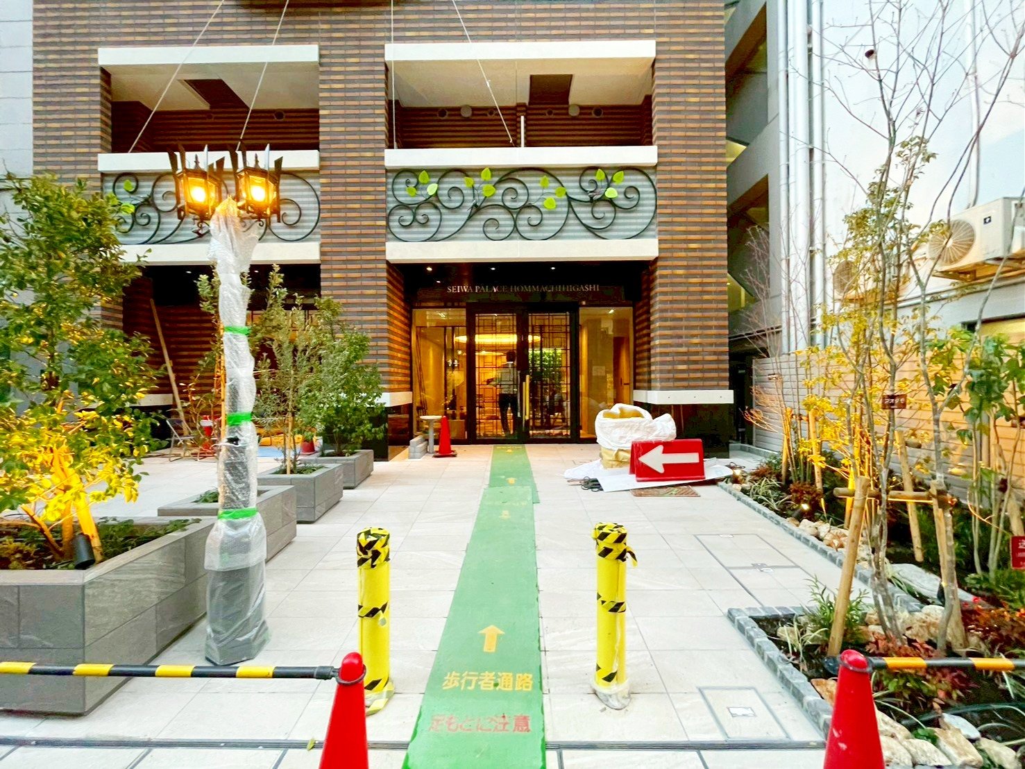 建物エントランス