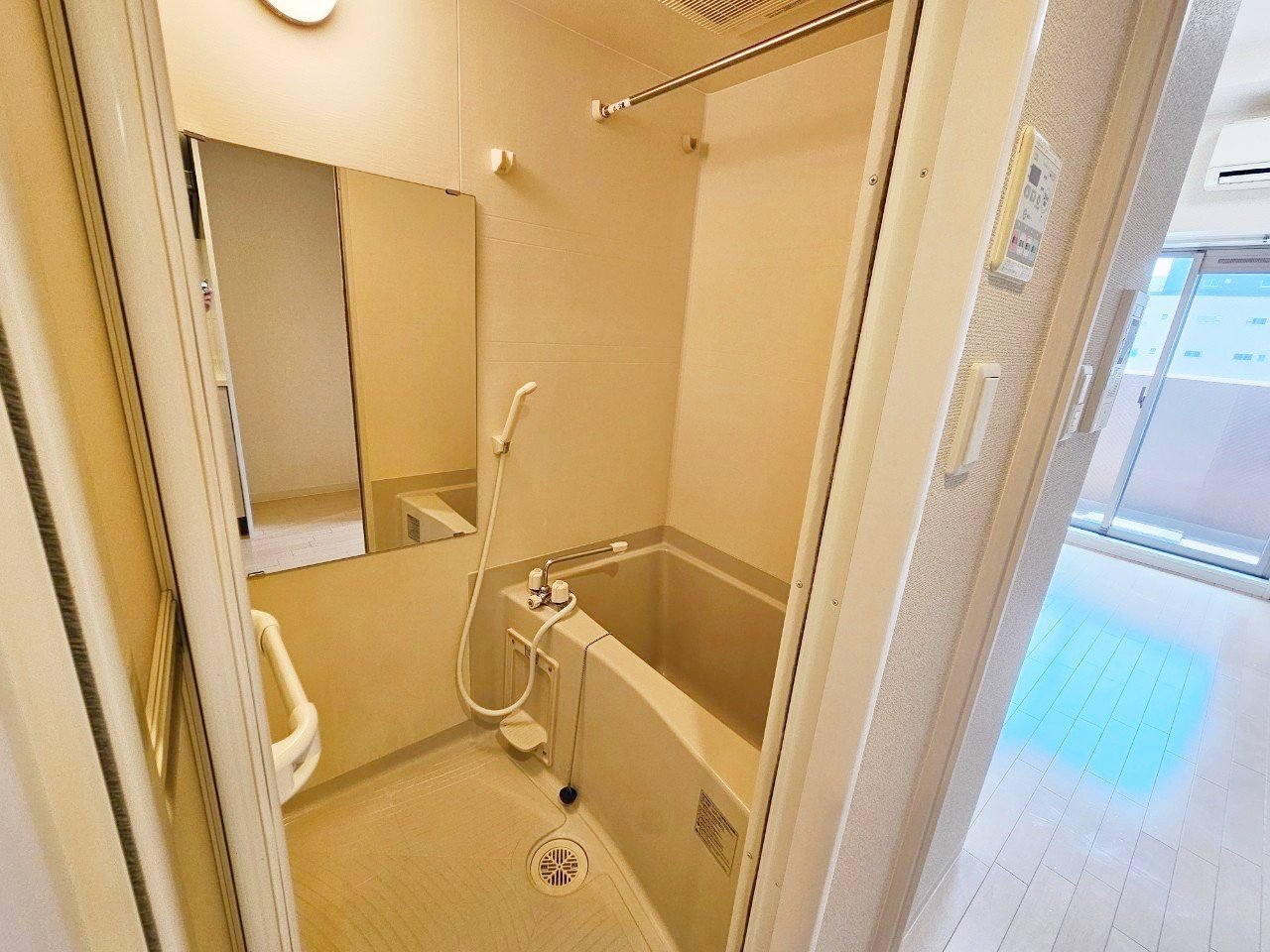 シャワールーム