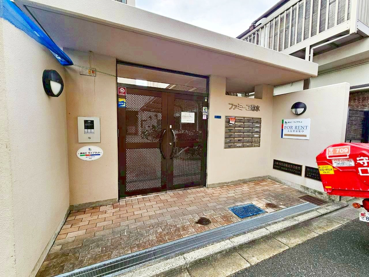 建物エントランス