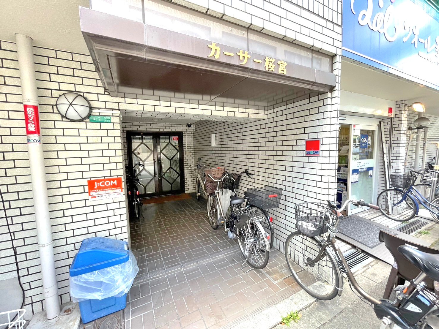 建物エントランス