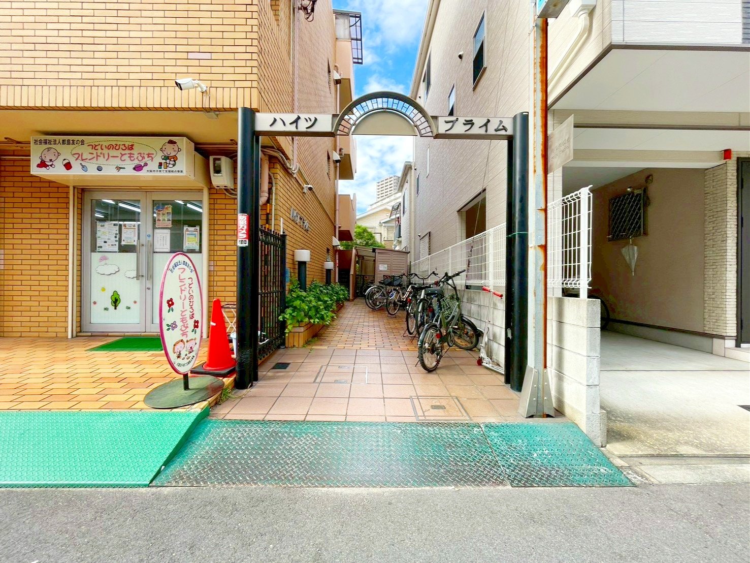 建物エントランス