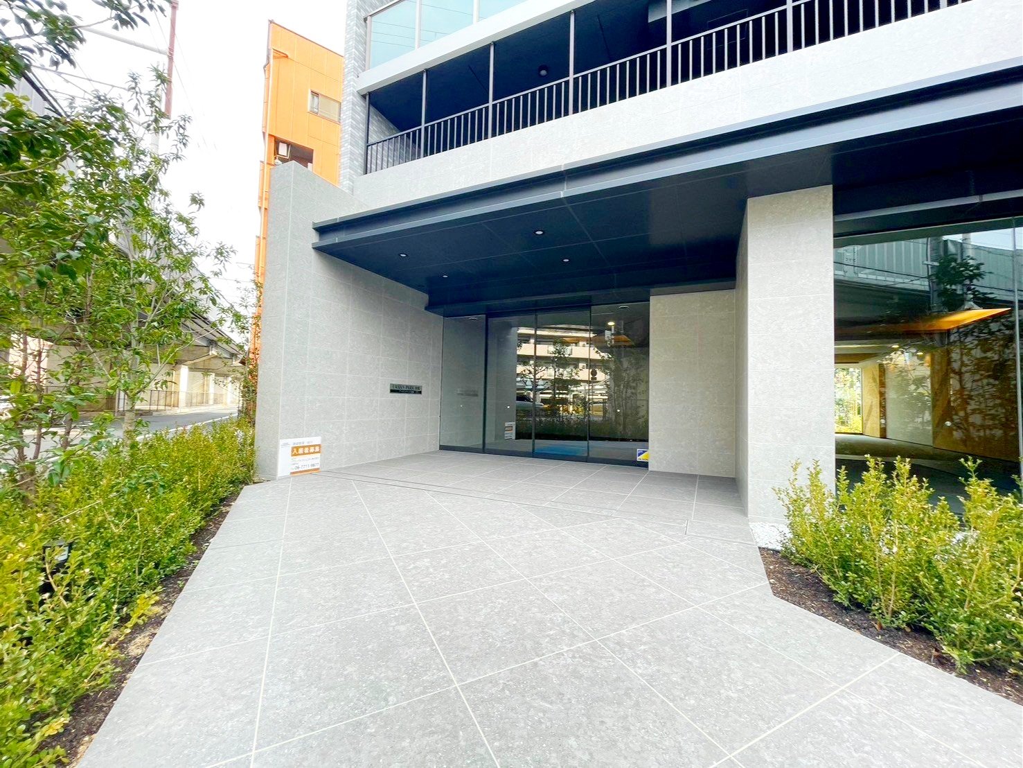 建物エントランス