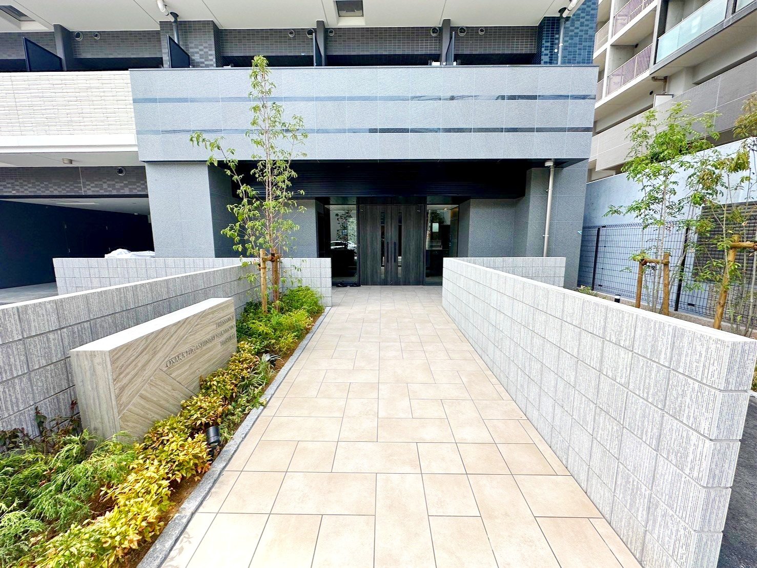 建物エントランス