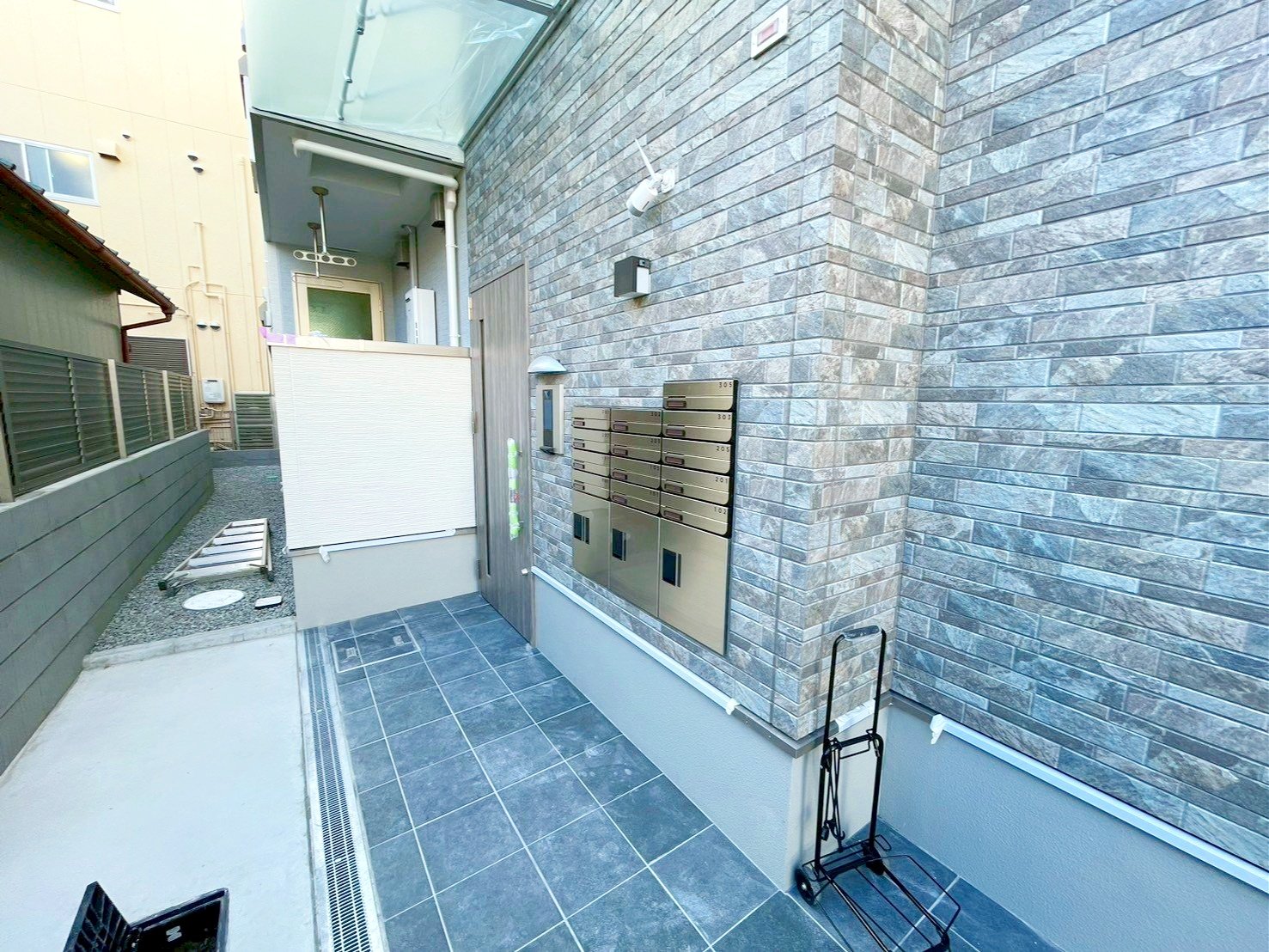 建物エントランス