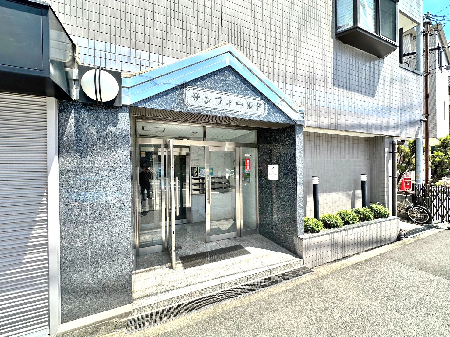 建物エントランス