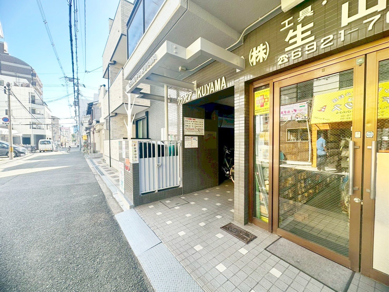 建物エントランス