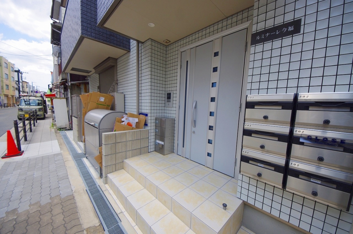 建物エントランス