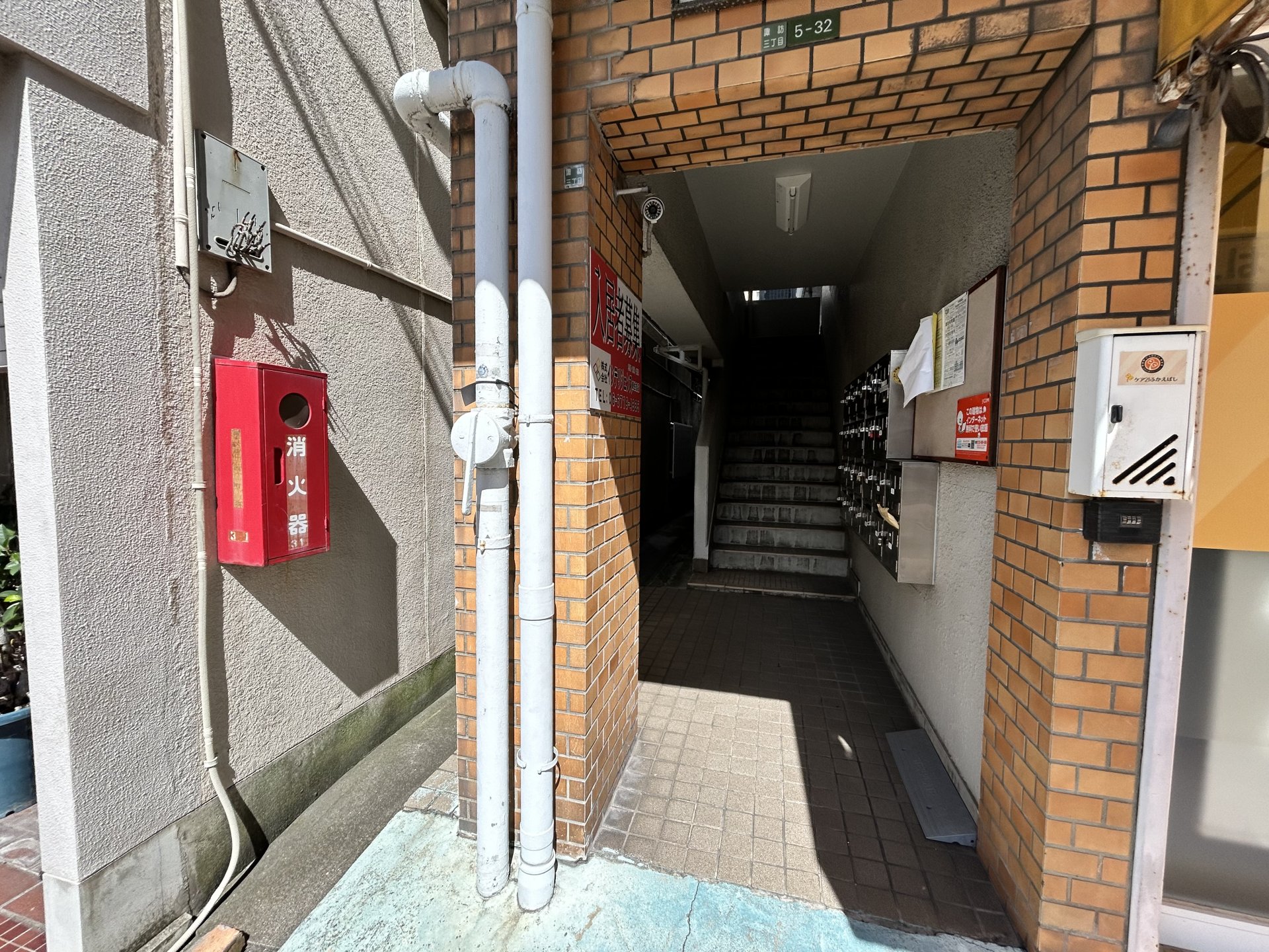 建物エントランス