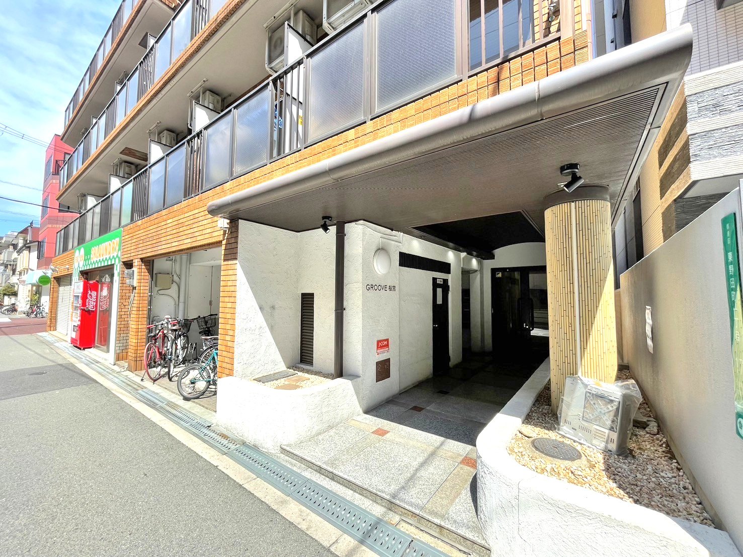 建物エントランス