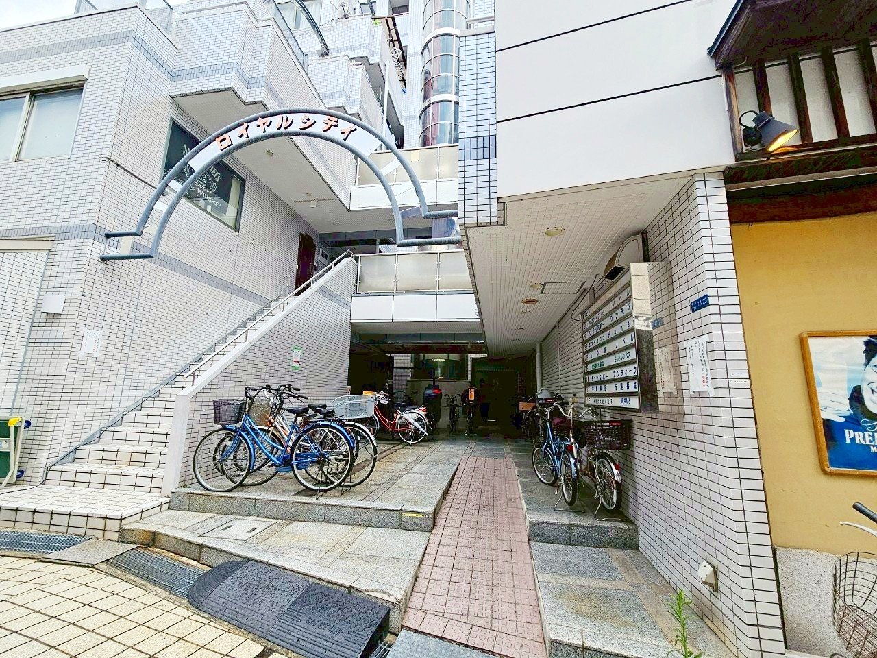 建物エントランス