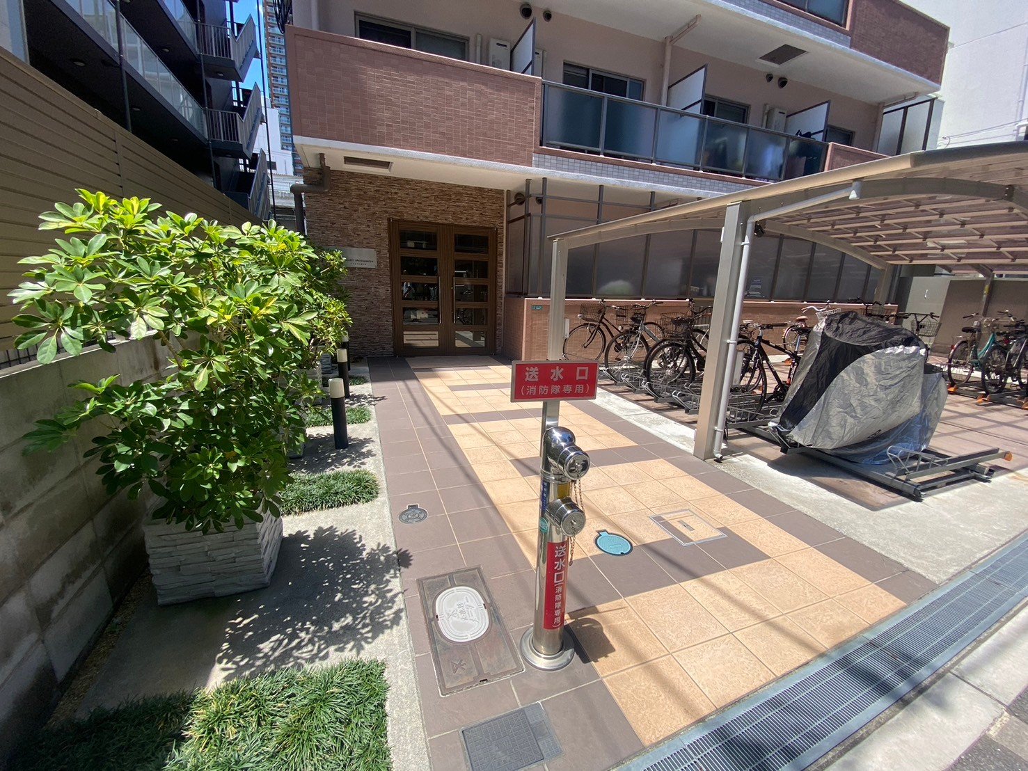 建物エントランス