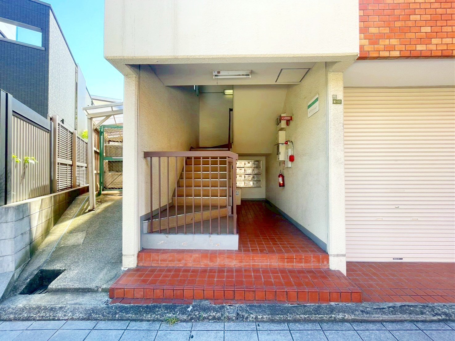 建物エントランス