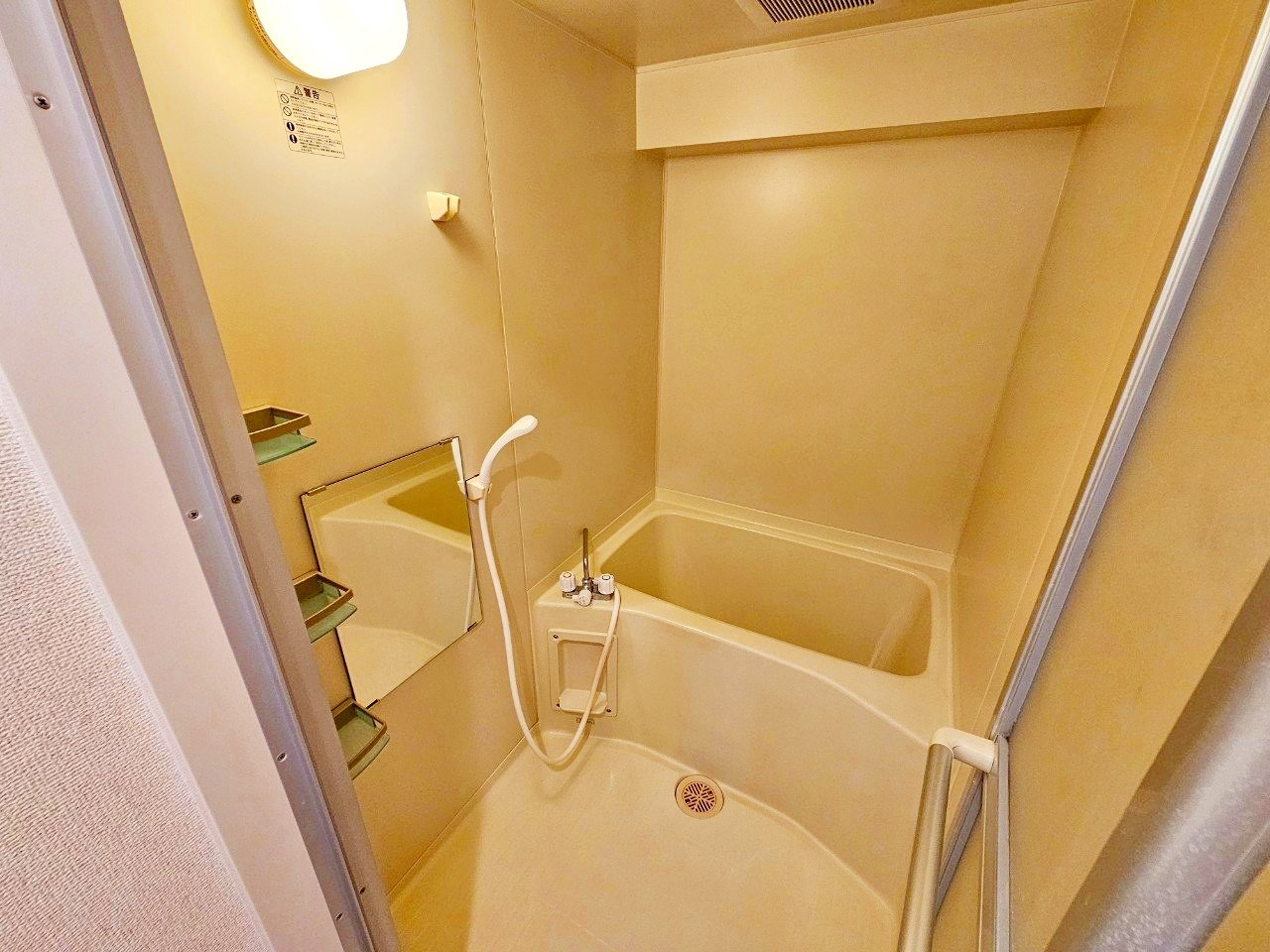 シャワールーム