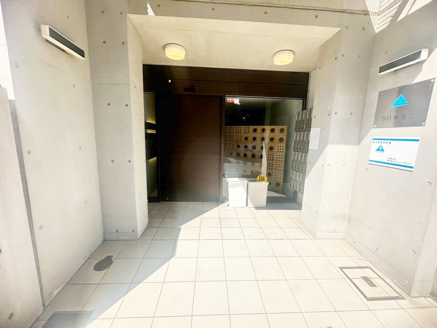 建物エントランス